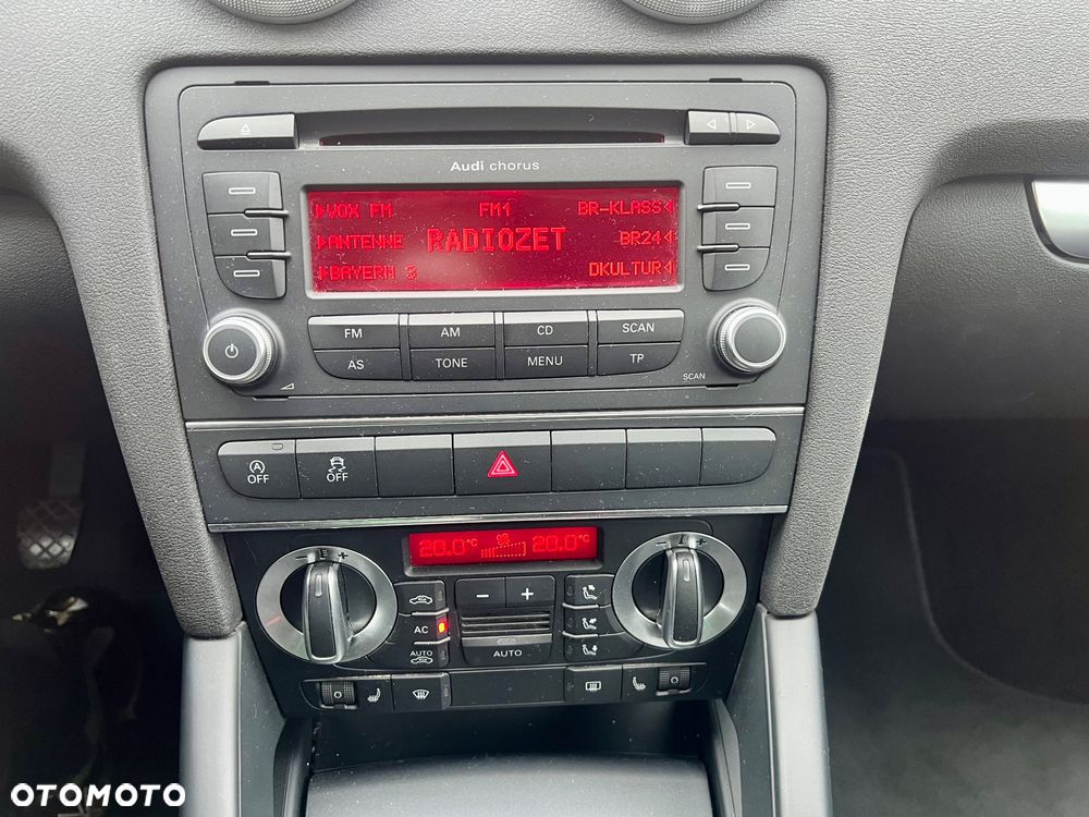 Audi A3 Sportback 1.6 TDI Attraction - 25