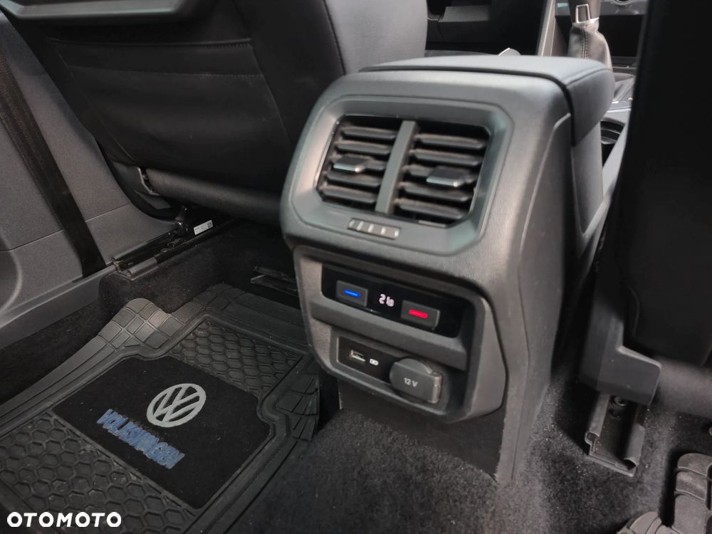 Volkswagen Tiguan - 16