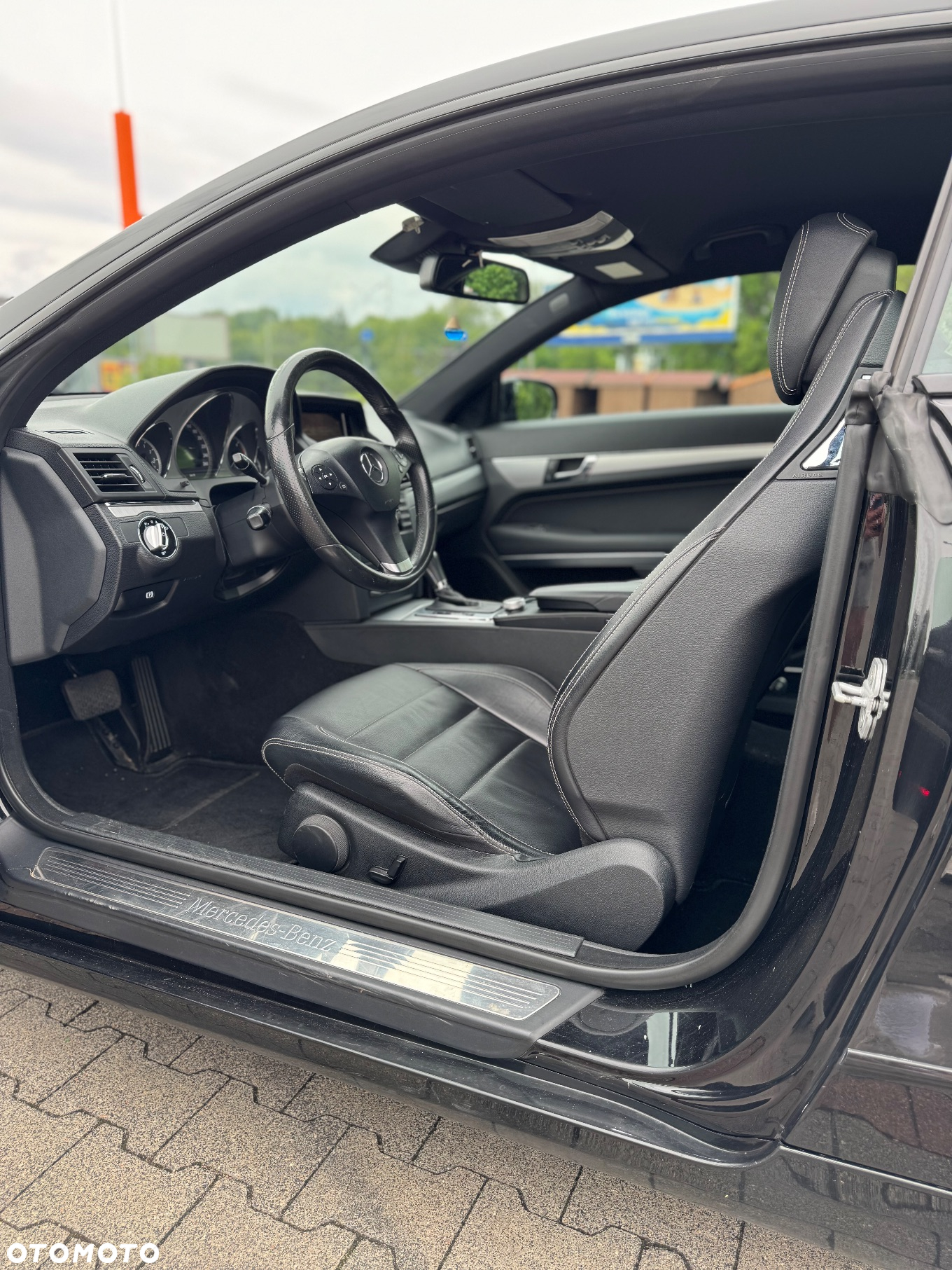 Mercedes-Benz Klasa E 350 CDI BlueEff - 11