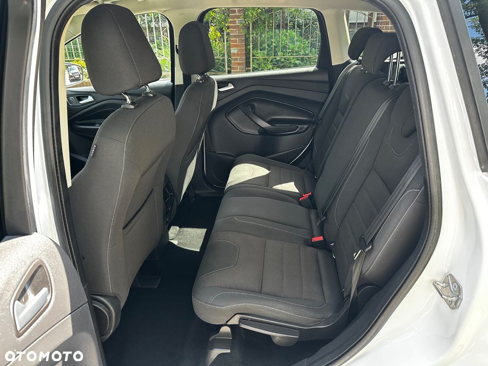 Ford Kuga 2.0 TDCi 2x4 Titanium - 7