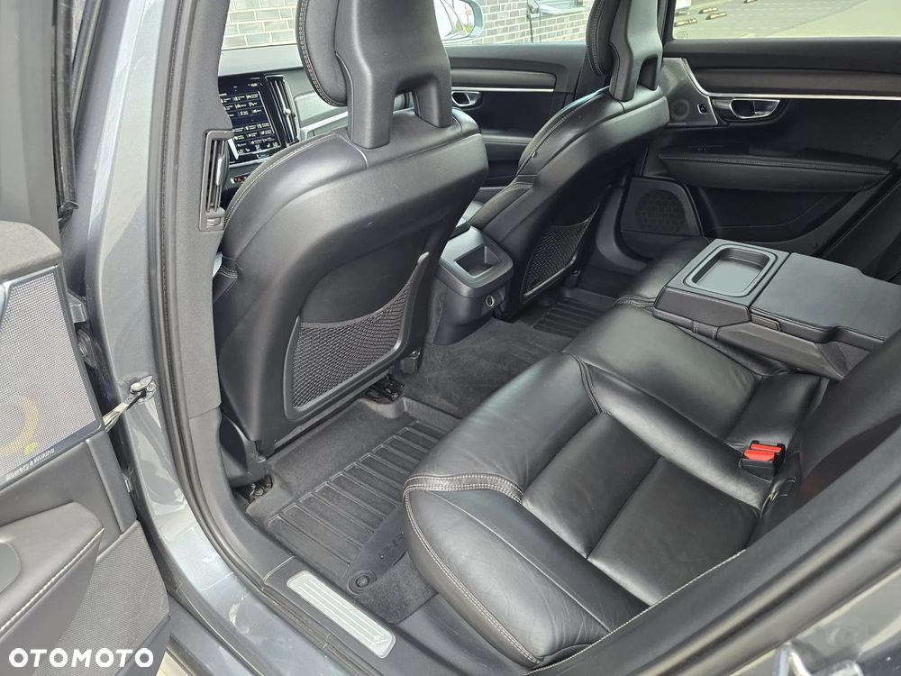 Volvo V90 Cross Country D4 AWD - 27