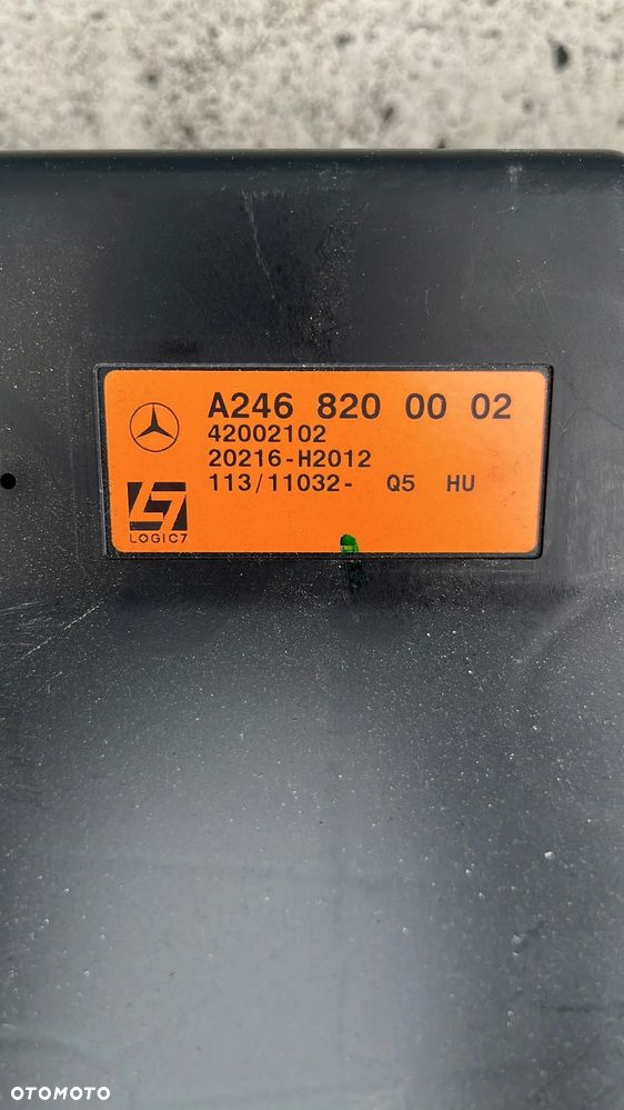 WZMACNIACZ GŁOŚNIK HARMAN KARDON MERCEDES A2468200002 - 4
