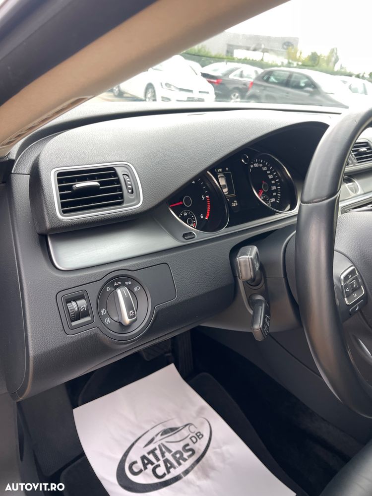 Volkswagen Passat CC 2.0 TDI BMT DSG - 31