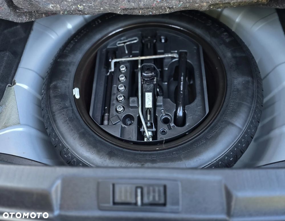 Renault Laguna dCi 110 FAP Limited - 38