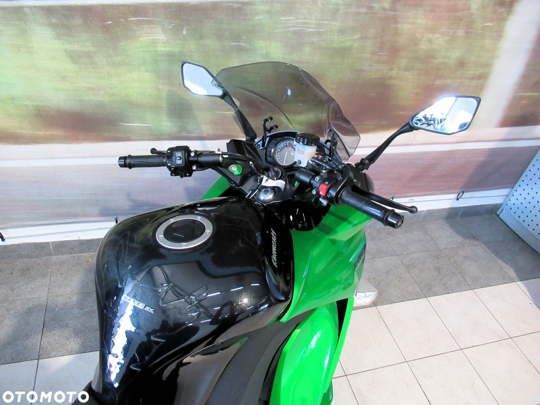 Kawasaki Ninja 1000 SX - 9