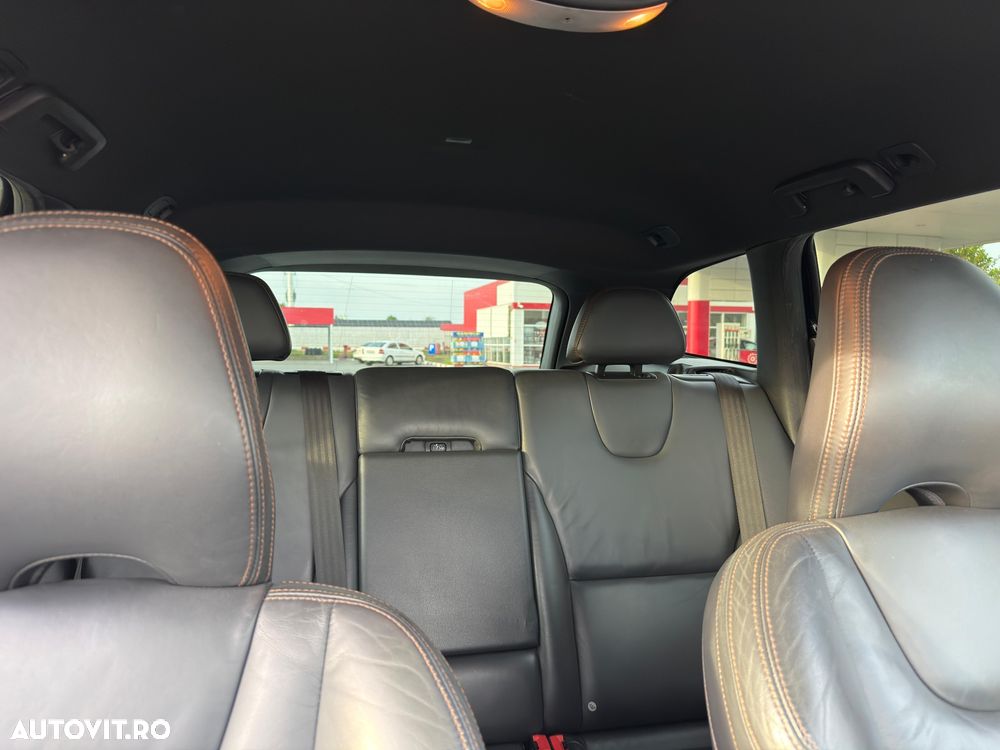 Volvo XC 60 D5 AWD Aut. Summum - 6