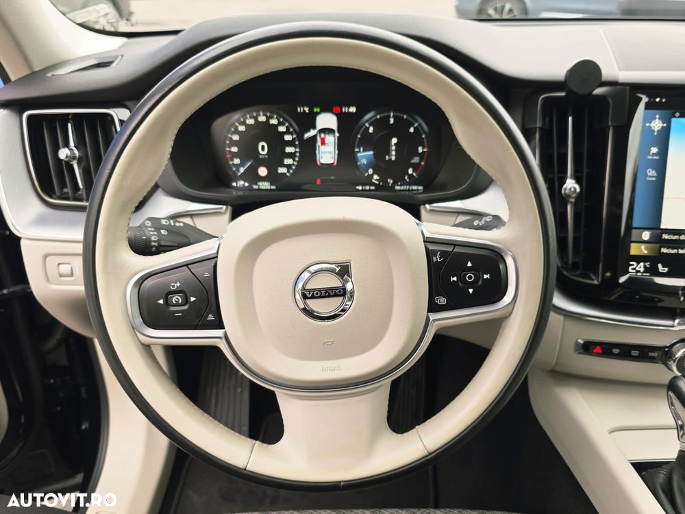 Volvo XC 60 D4 AWD Momentum - 20
