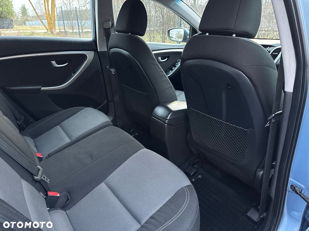 Hyundai i30 1.6 Automatik Style - 29