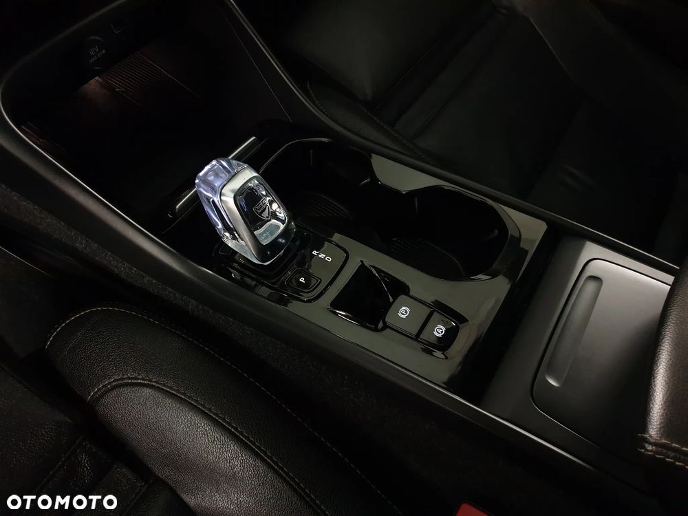 Volvo XC 40 D3 AWD Inscription - 33