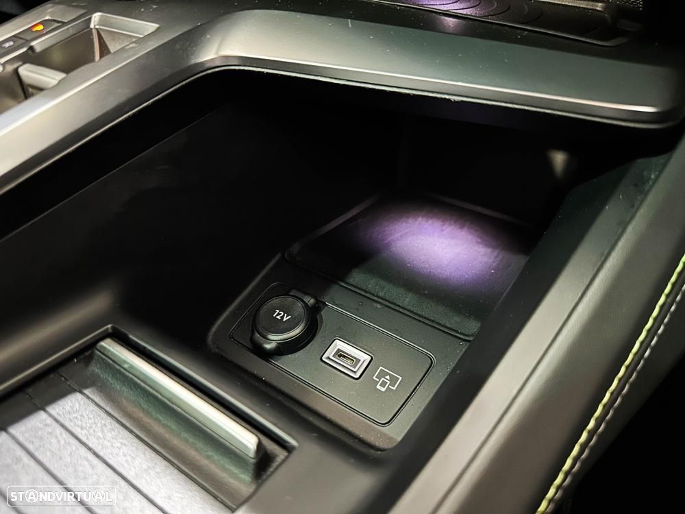 Peugeot 408 1.6 Hybrid GT e-EAT8 - 40