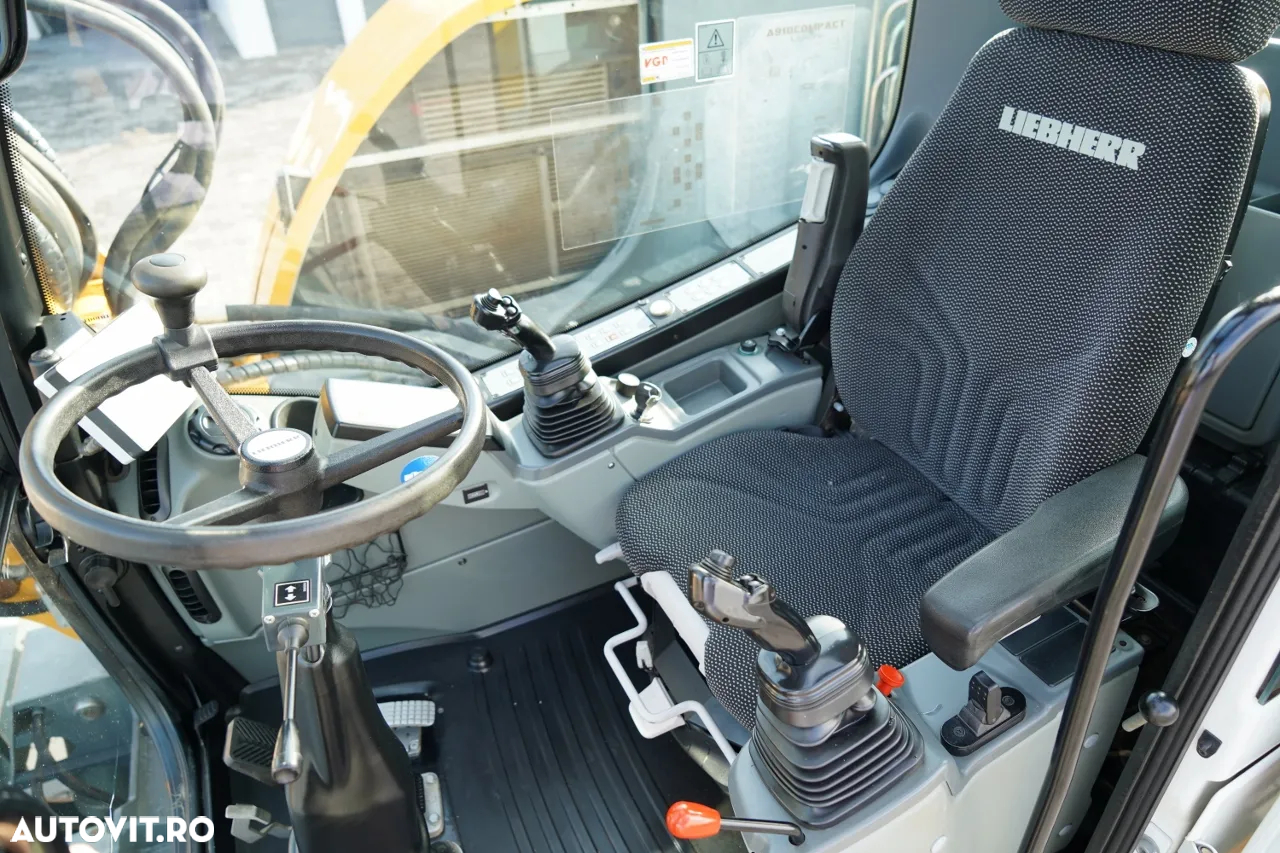 Liebherr 910 COMPACT LITRONIC / EXCAVATOR PE ROȚI / AER CONDIȚIONAT / CAMERĂ / ANUL 2020 / CONTRACT DE SERVICE POST-SERVICE - 28
