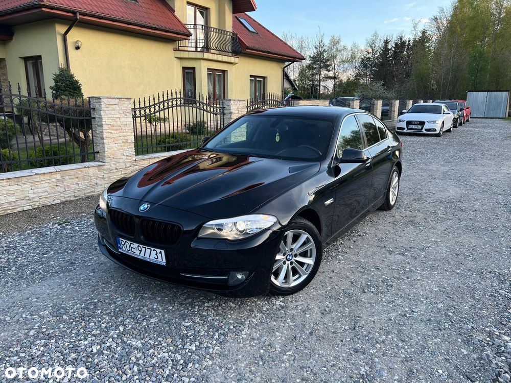 BMW Seria 5 520i Luxury Line