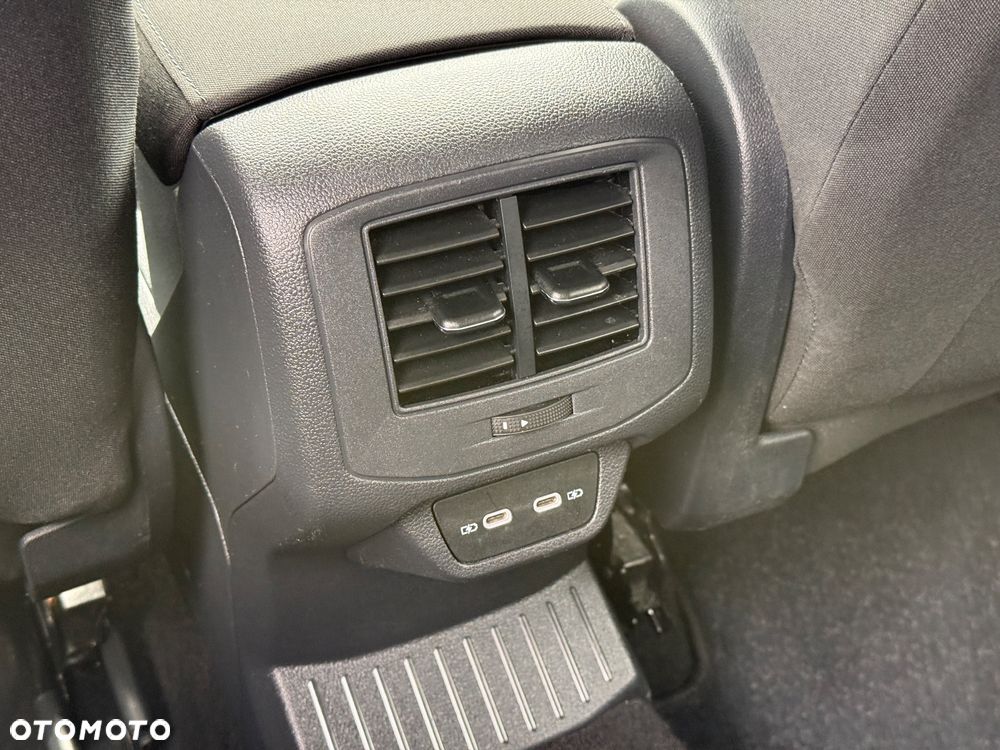 Volkswagen T-Roc 1.5 TSI GPF ACT IQ Drive DSG - 33