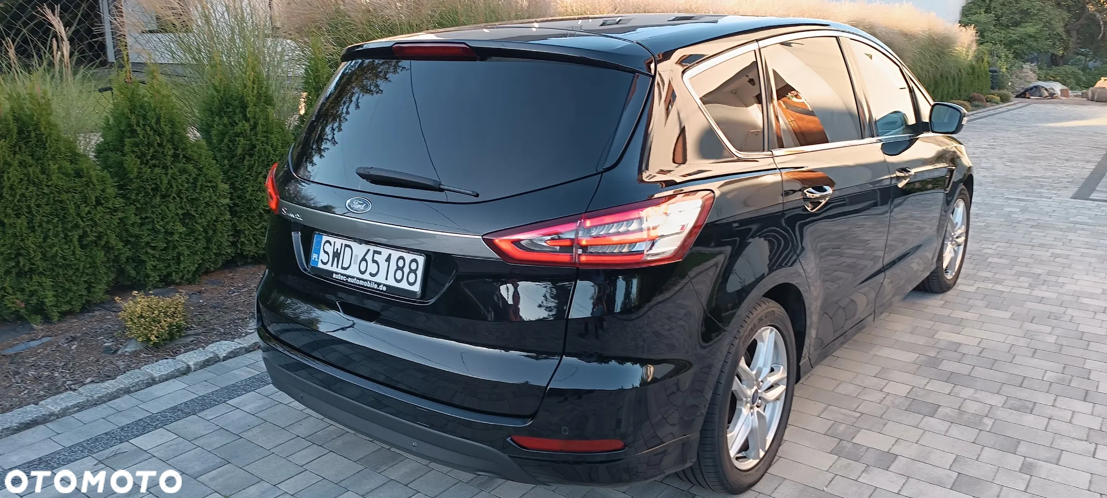 Ford S-Max 2.0 TDCi Titanium PowerShift - 6