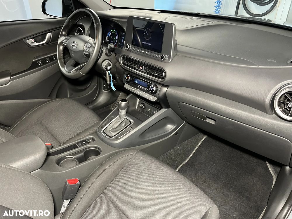 Hyundai KONA - 25