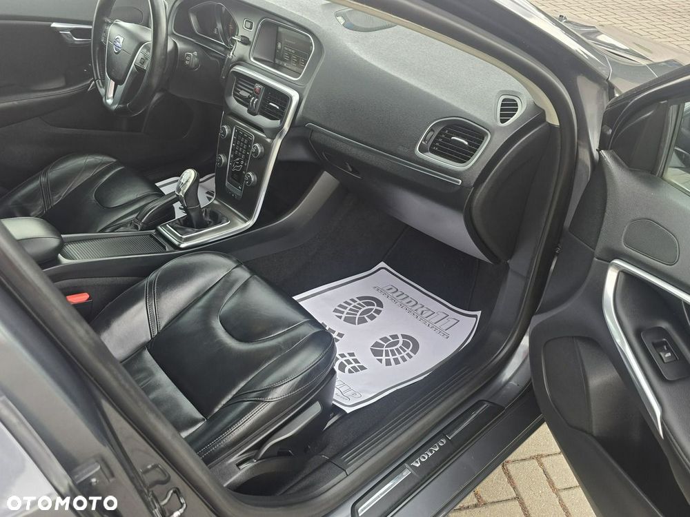 Volvo V40 - 11