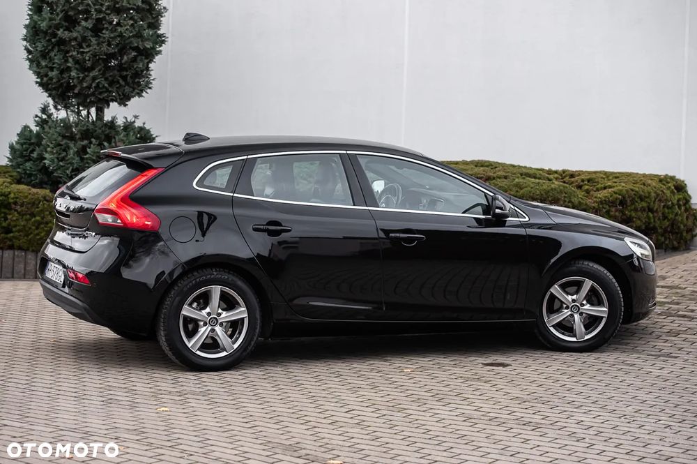 Volvo V40 D2 Inscription - 14