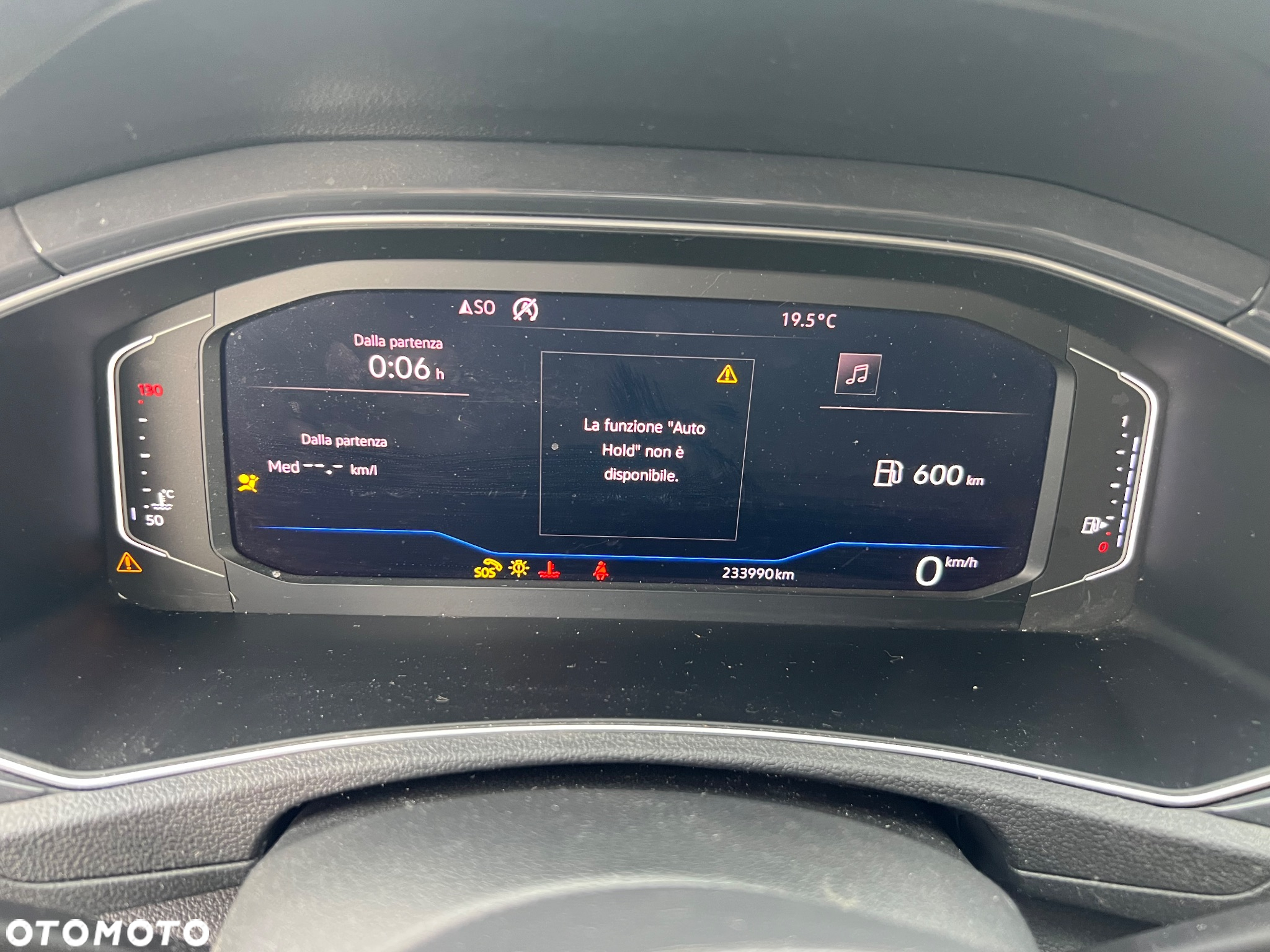 Volkswagen T-Roc 1.6 TDI SCR Style - 16