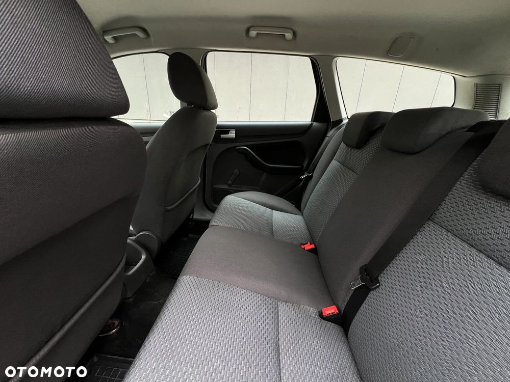 Ford Focus - 16