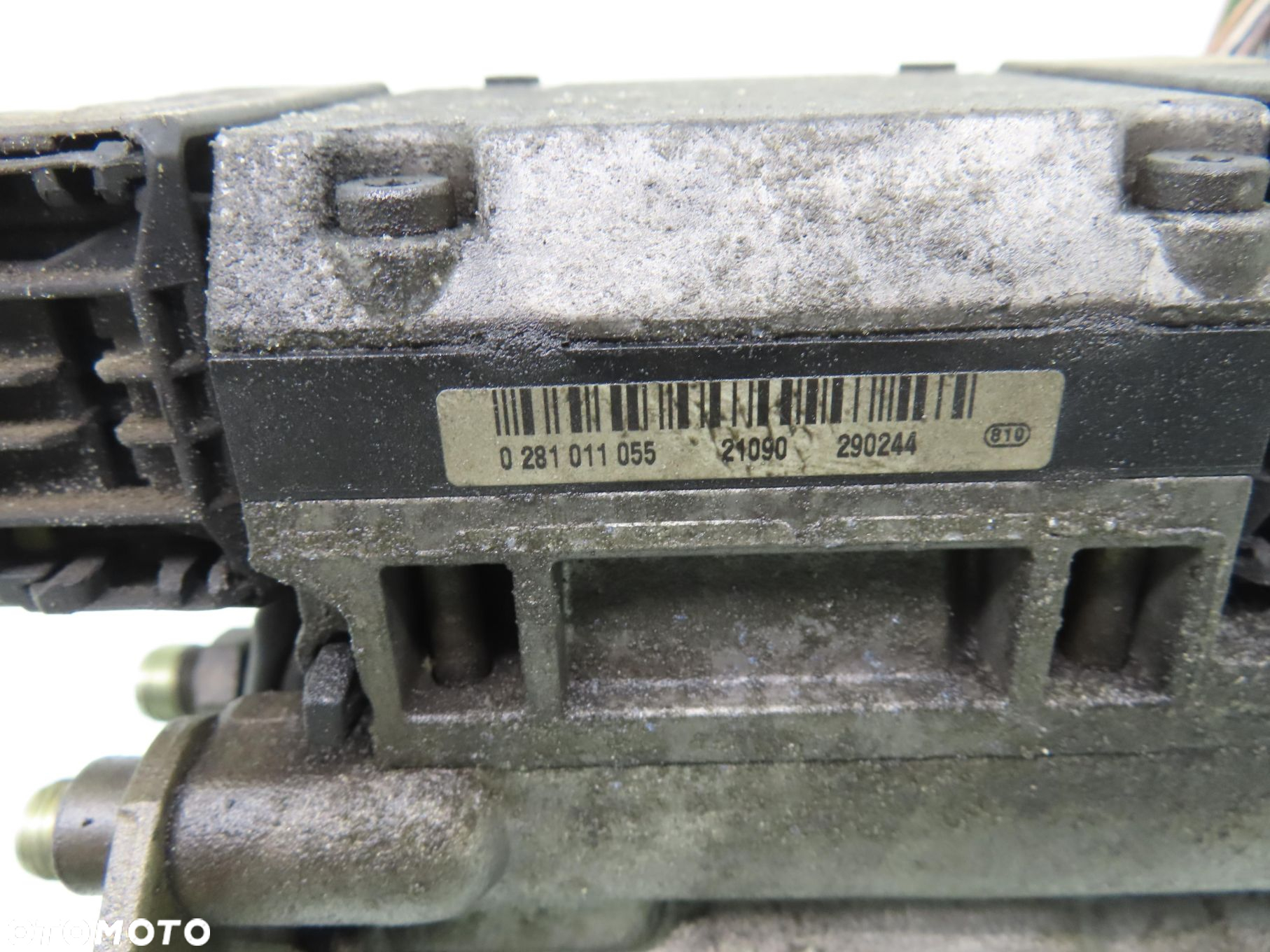 POMPA WTRYSKOWA OPEL ZAFIRA A 2.0 DTI 0470504203 09202063 - 3