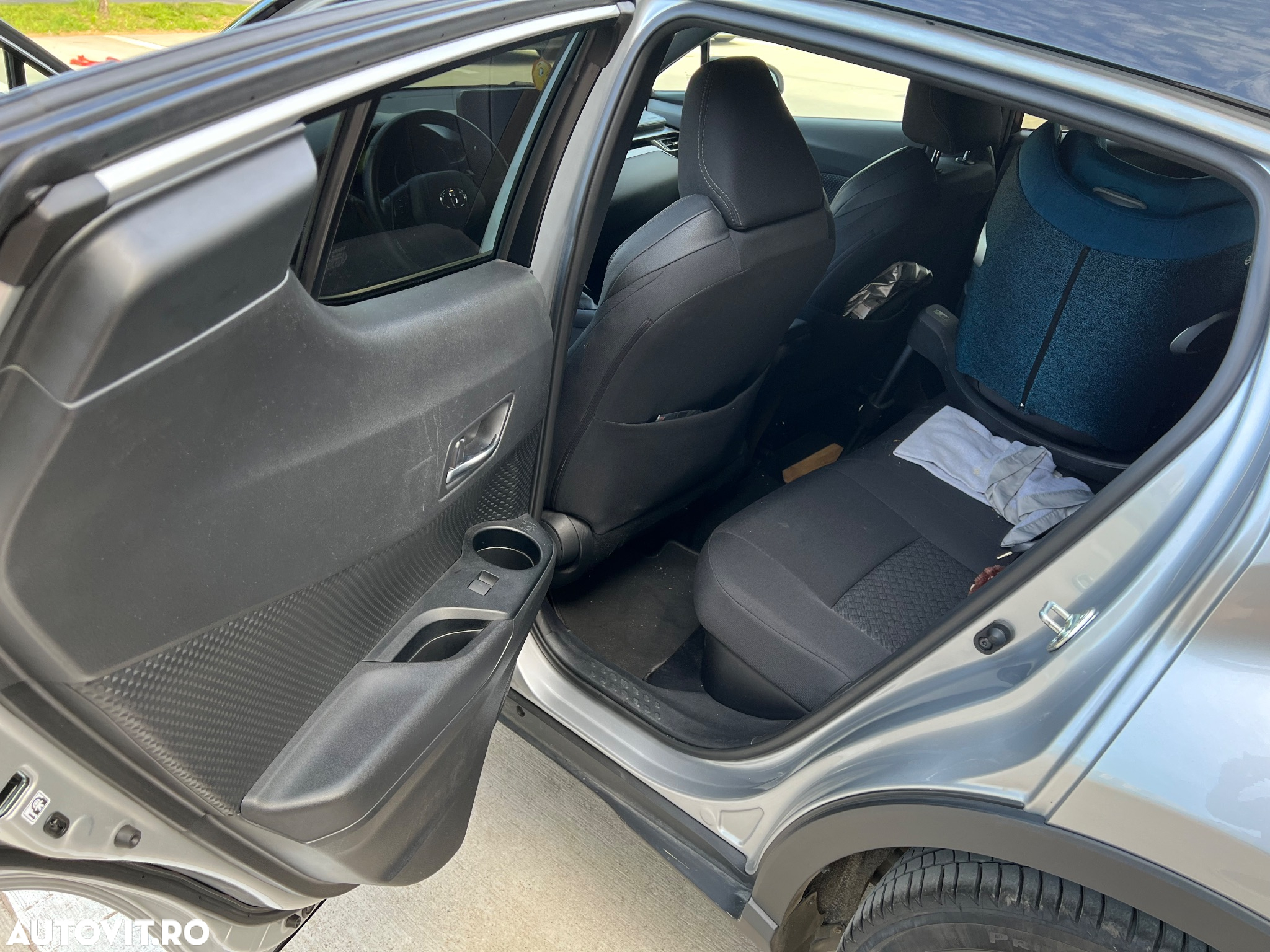 Toyota C-HR 2.0 HSD 184 CP 4x2 CVT Style - 5