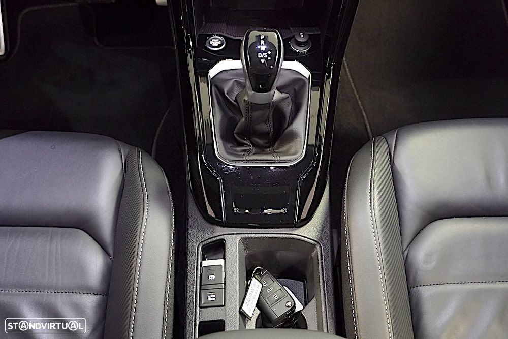 VW T-Roc 1.5 TSI R-Line DSG - 33