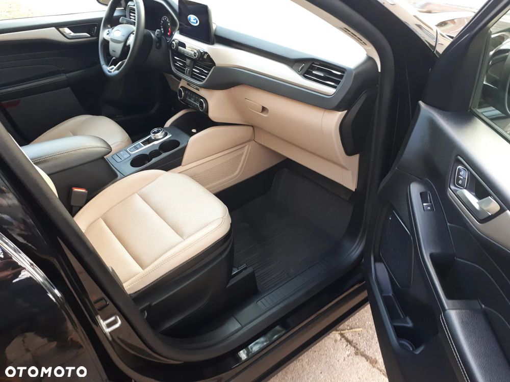Ford Escape 2.0 EcoBoost AWD Titanium - 3
