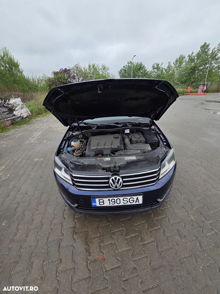 Volkswagen Passat 2.0 TDI BlueMotion Technology Comfortline - 12