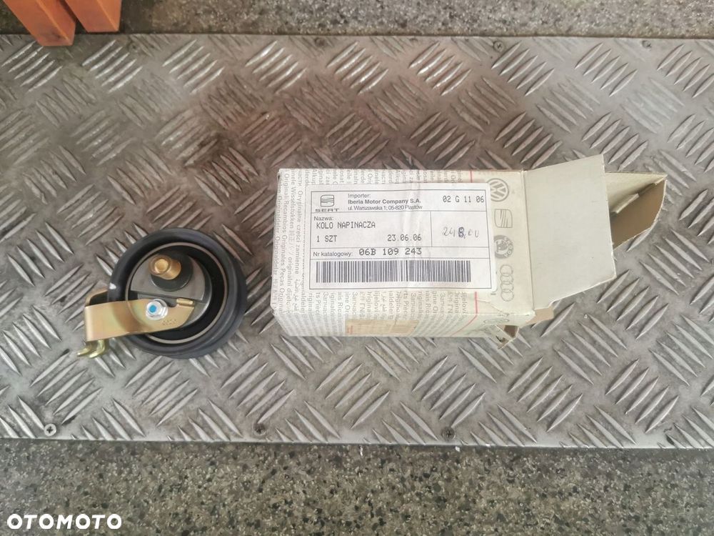 VW OE ROLKA NAPINACZA 06B109243