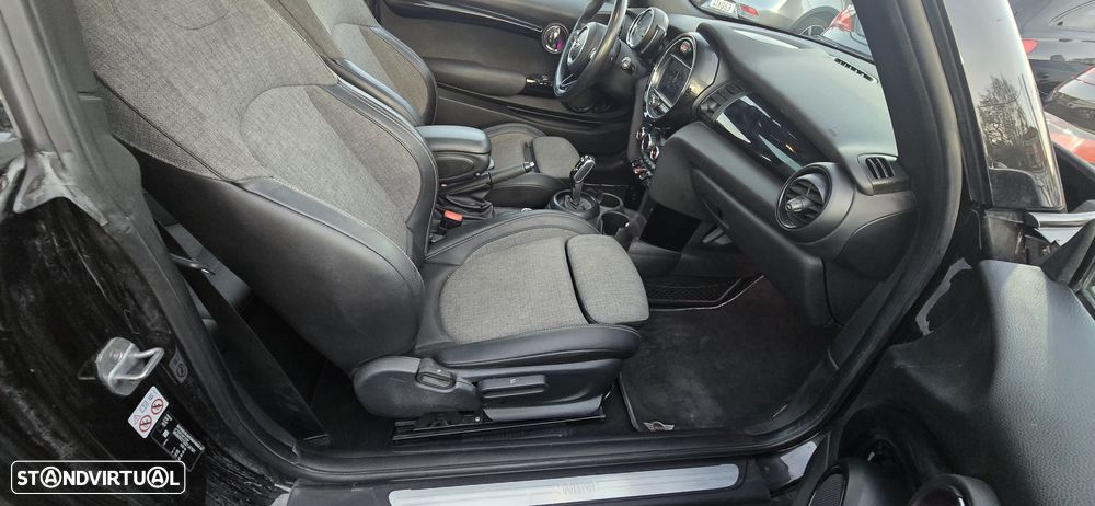 MINI 3 Portas Cooper Aut. - 13