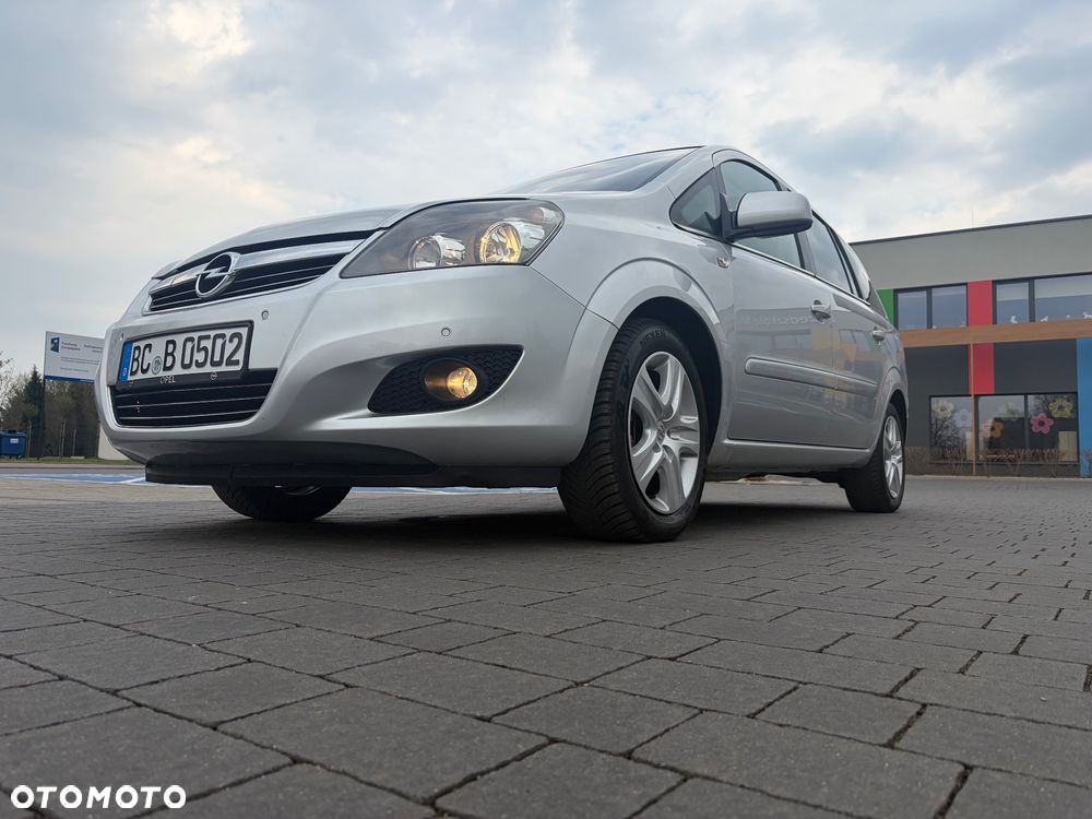 Opel Zafira 1.8 Enjoy - 21