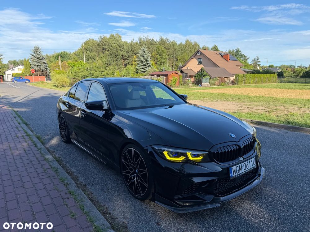 BMW Seria 3 330i M Sport - 2
