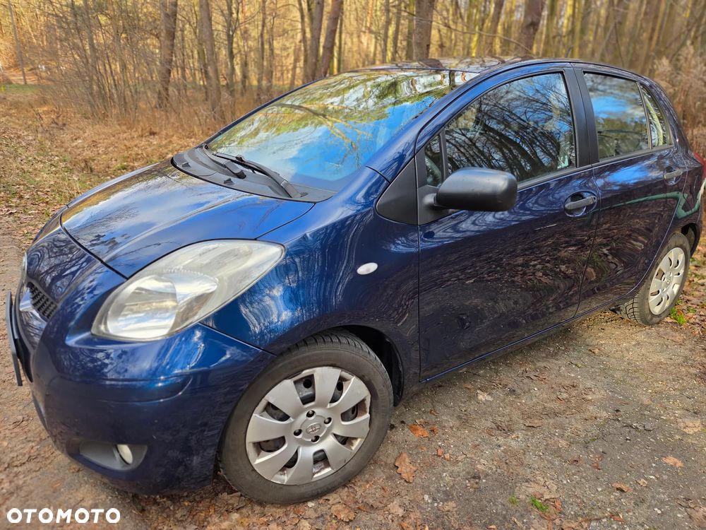 Toyota Yaris 1.33 Luna - 1