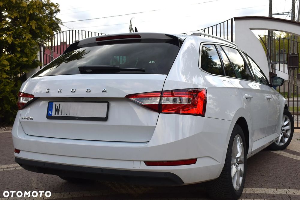 Skoda Superb 2.0 TDI SCR Style - 13