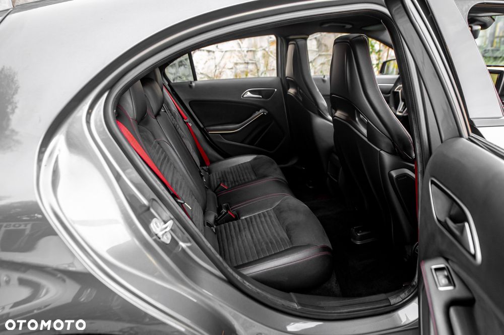 Mercedes-Benz Klasa A 45 AMG 4Matic AMG Speedshift 7G-DCT Edition 1 - 38