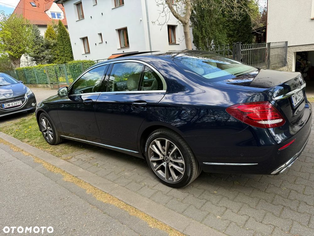 Mercedes-Benz Klasa E 220 d 4-Matic Business Edition 9G-TRONIC - 7