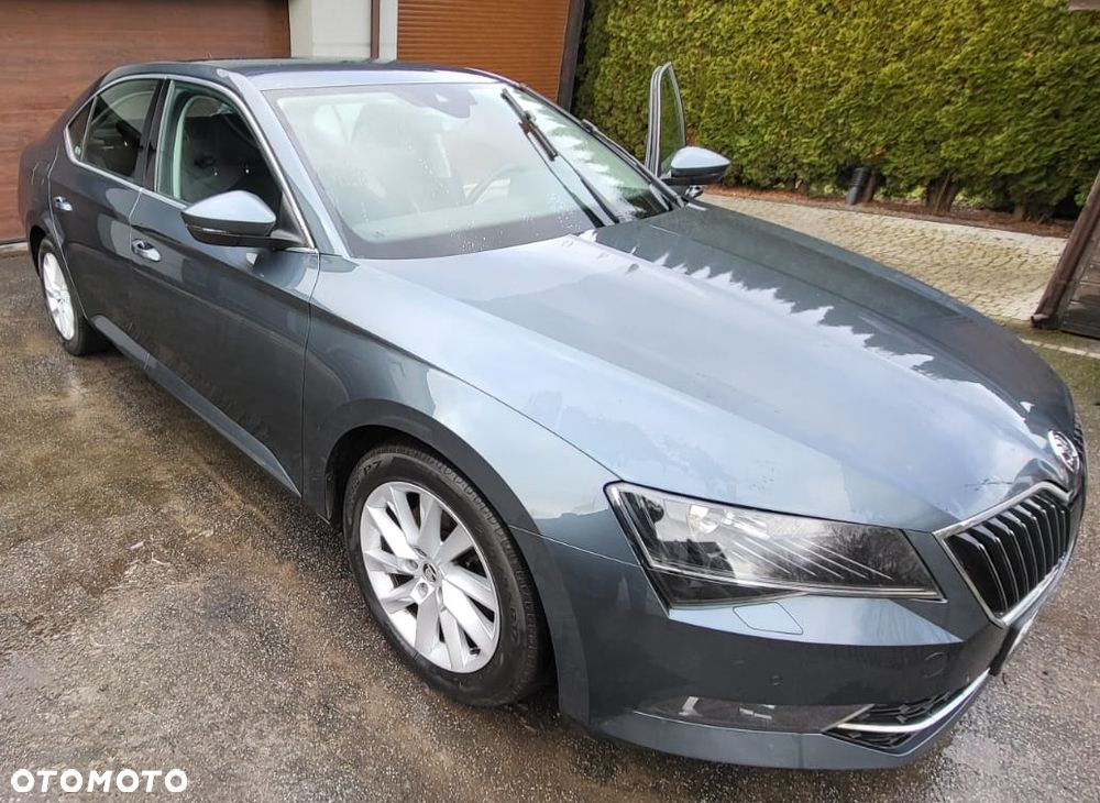 Skoda Superb 2.0 TDI Style DSG - 3
