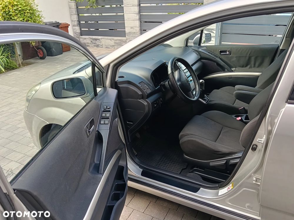 Toyota Corolla Verso - 13