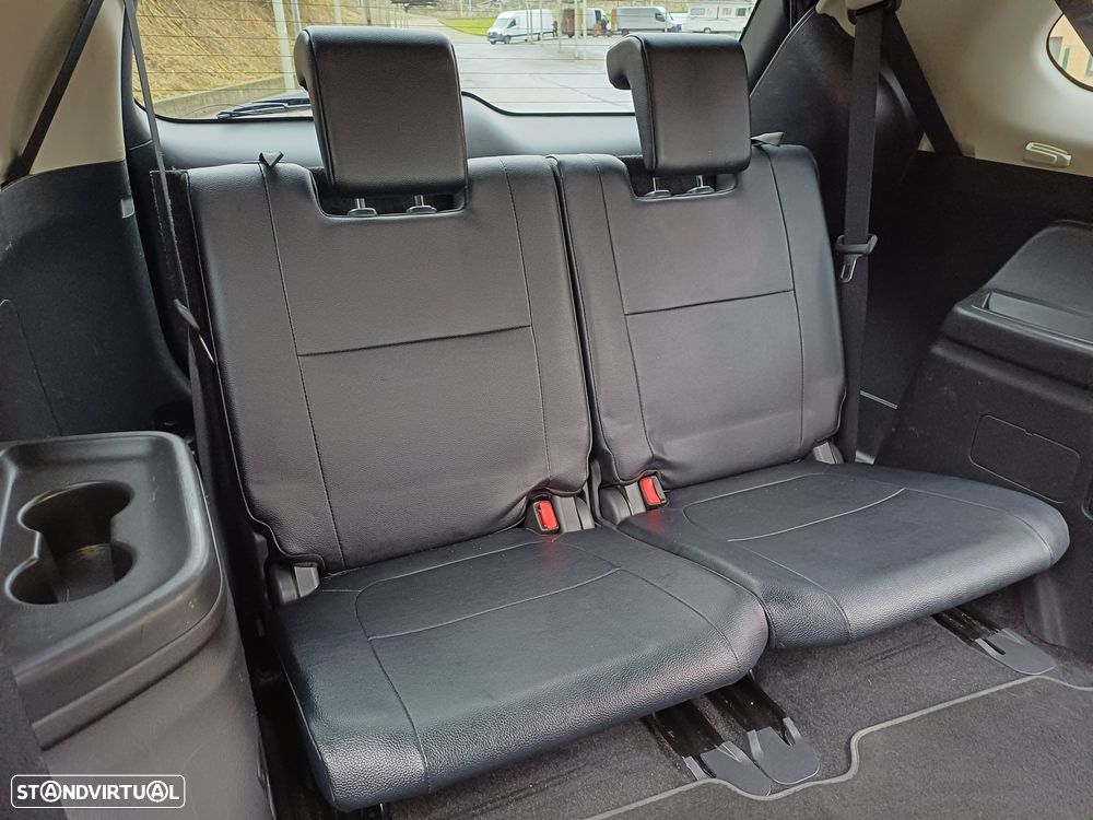 Mitsubishi Outlander 2.2 DI-D Instyle Navi 4WD - 41