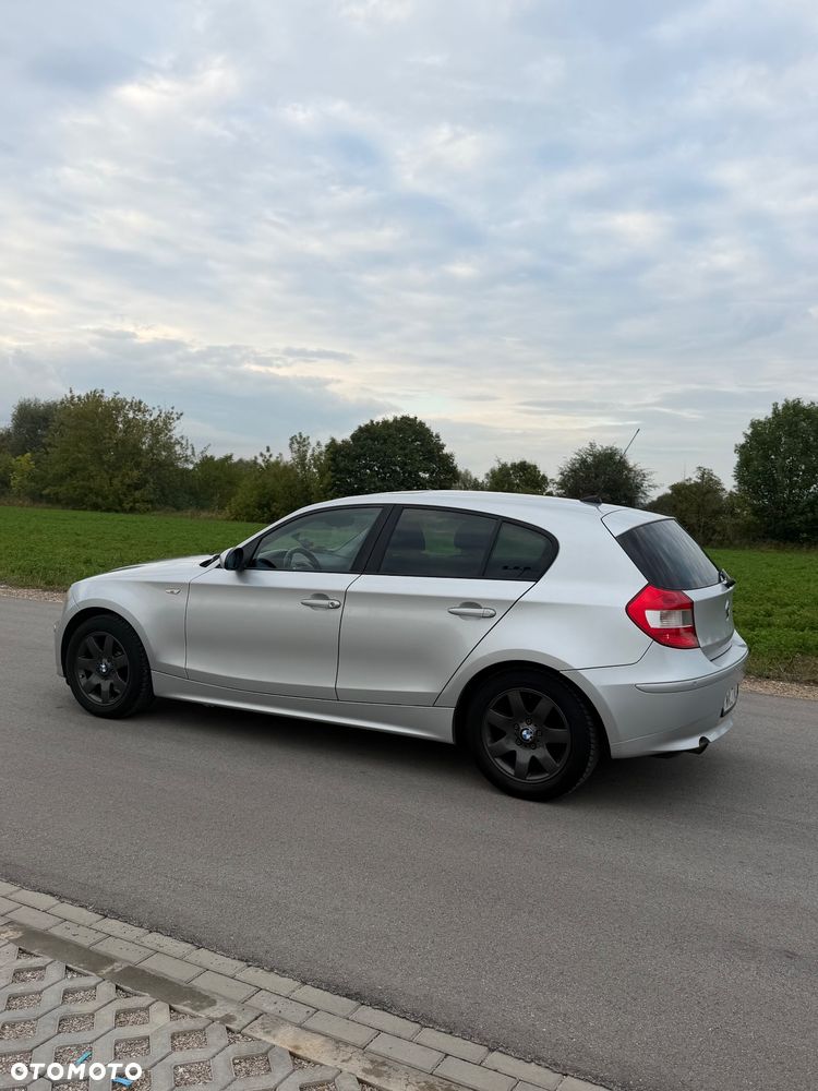 BMW Seria 1 118i - 3