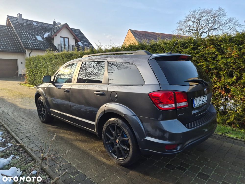 Fiat Freemont 2.0 Multijet 16V DPF Automatik Allrad Black Code - 4