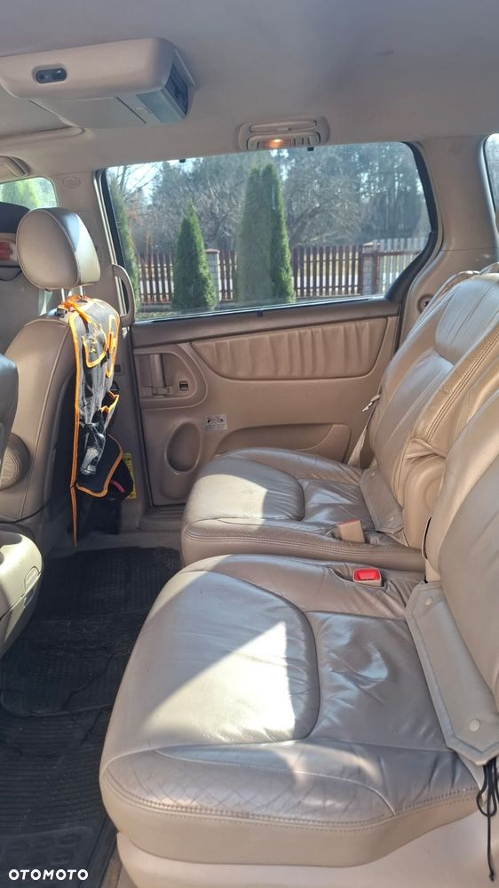 Toyota Sienna - 15