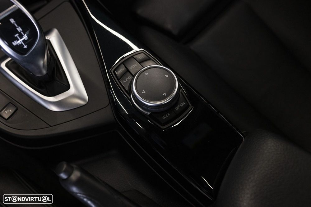 BMW 228 i Aut. M Sport - 33