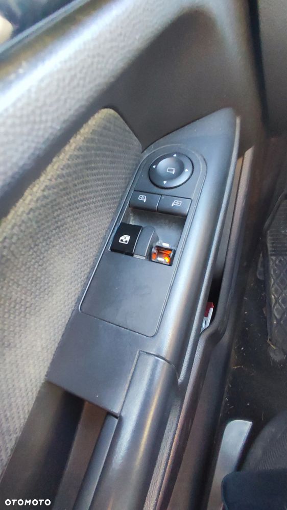 Opel Astra 1.6 Enjoy - 10