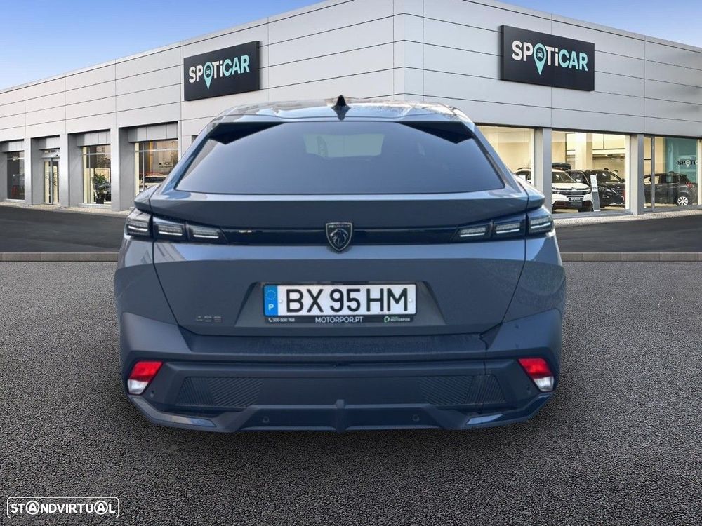 Peugeot 408 - 5