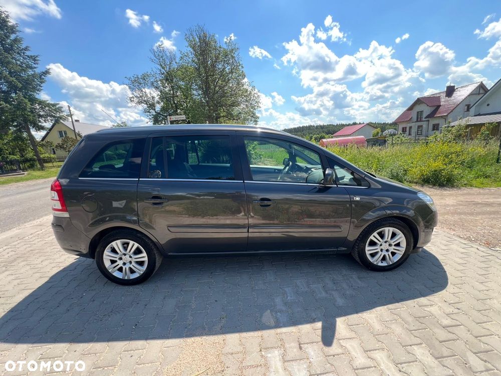 Opel Zafira - 4