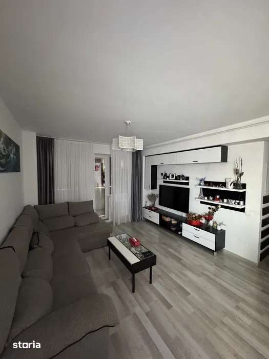 Militari Residence | 3 camere | 89mp | decom | B10947 — fotografia 1