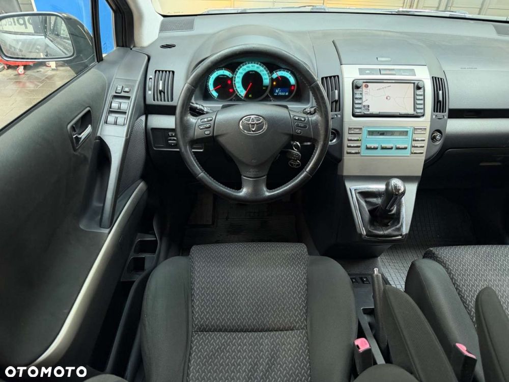 Toyota Corolla Verso 2.2 D-4D Premium + 7os - 21