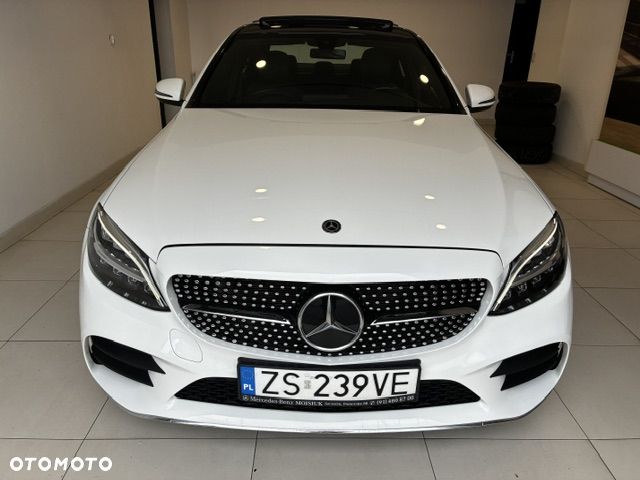 Mercedes-Benz Klasa C 300 4Matic 9G-TRONIC AMG Line - 2