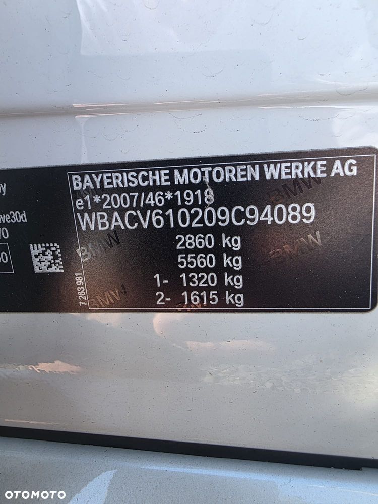 BMW X5 xDrive30d - 27